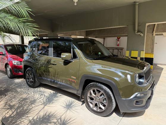 JEEP RENEGADE 1.8 16V FLEX 75 ANOS 4P AUTOMÁTICO JEEP RENEGADE 1.8 16V FLEX 75 ANOS 4P AUTOMÁTICO